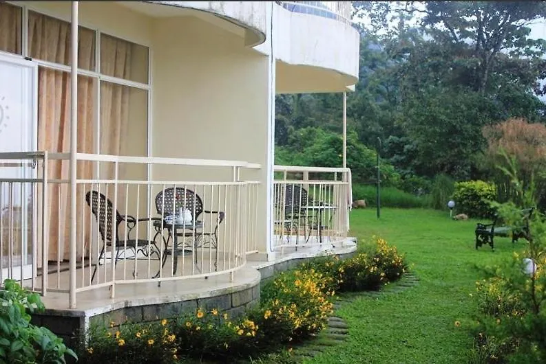 The Cliff Resort, Munnar 4*,