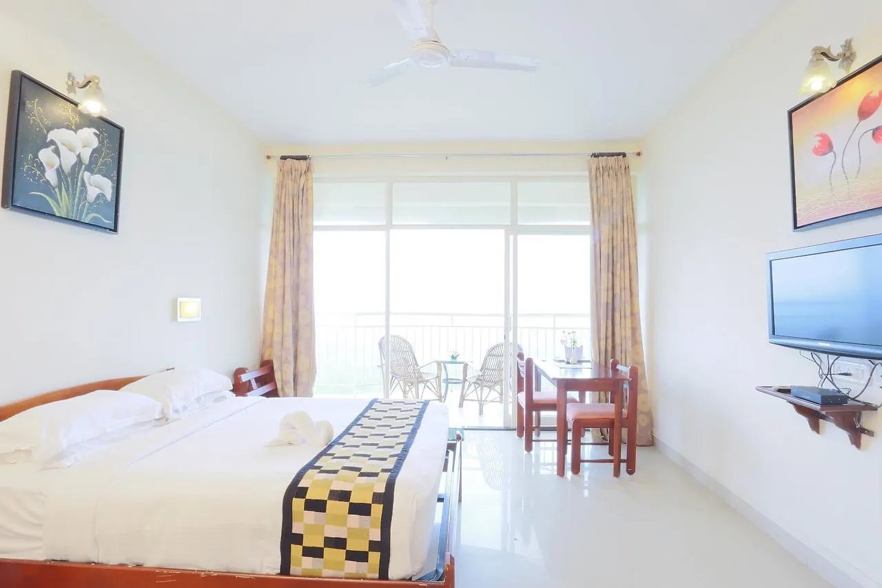 The Cliff Resort, Munnar