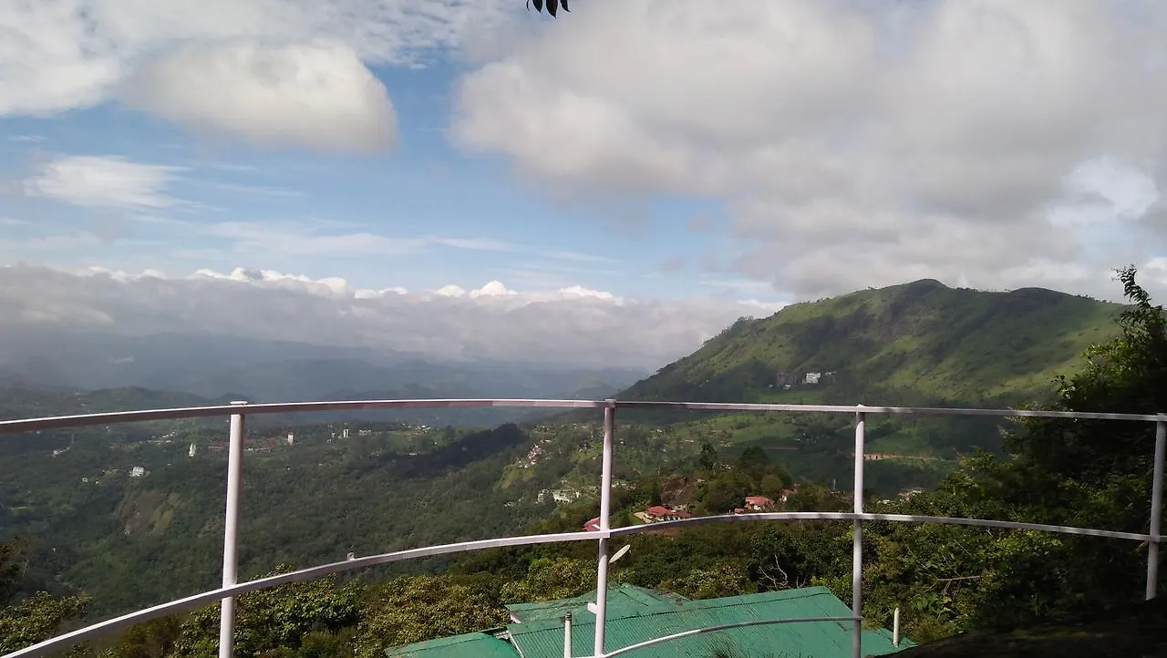 The Cliff Resort, Munnar 4*,